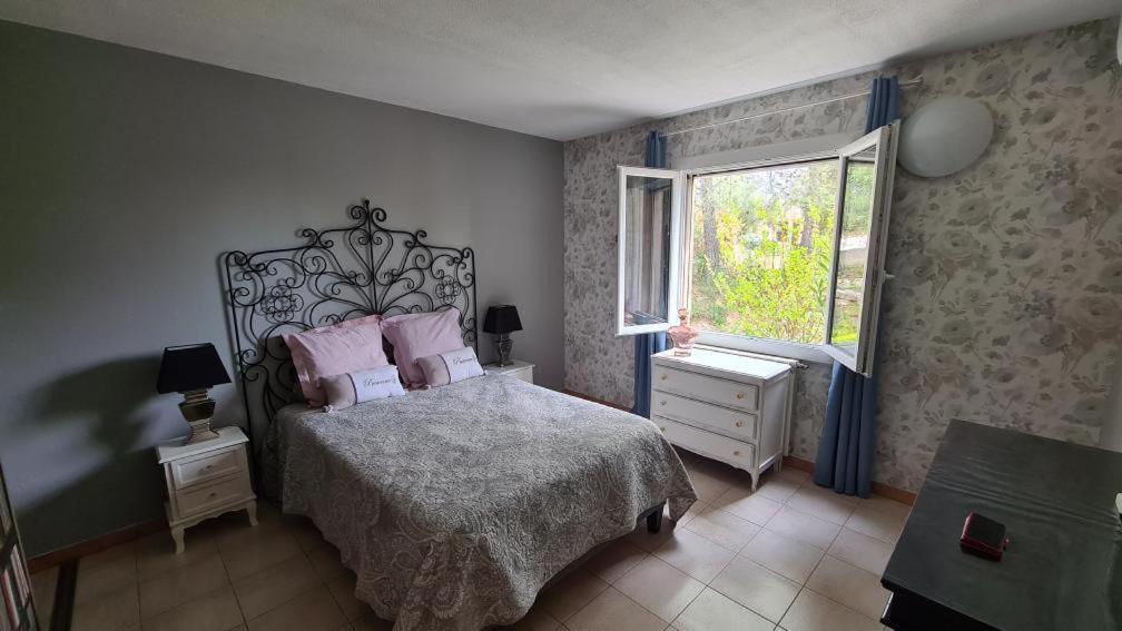 Gite Romantic Room Le Val Bagian luar foto