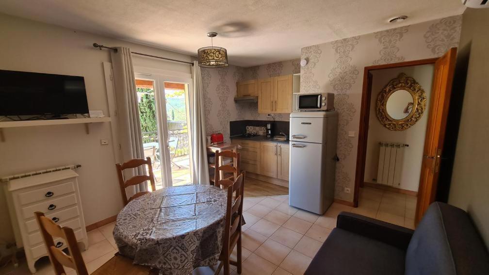 Gite Romantic Room Le Val Bagian luar foto