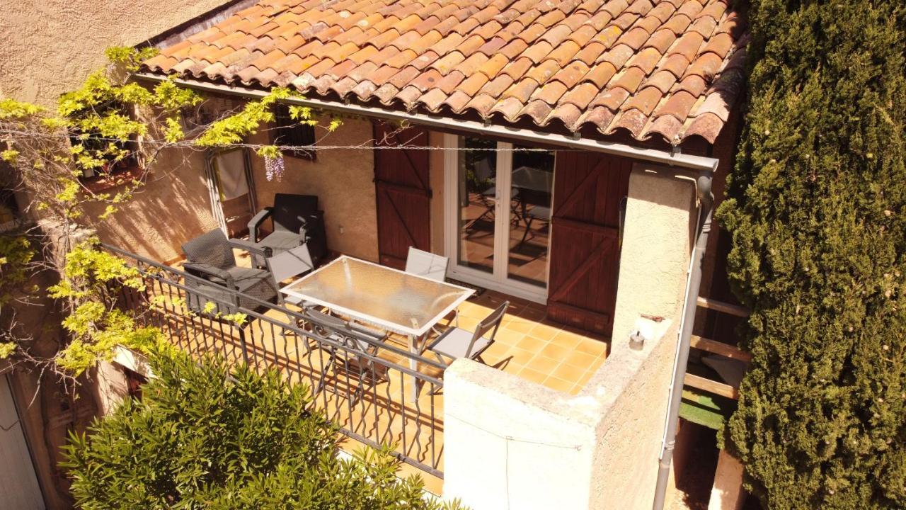 Gite Romantic Room Le Val Bagian luar foto